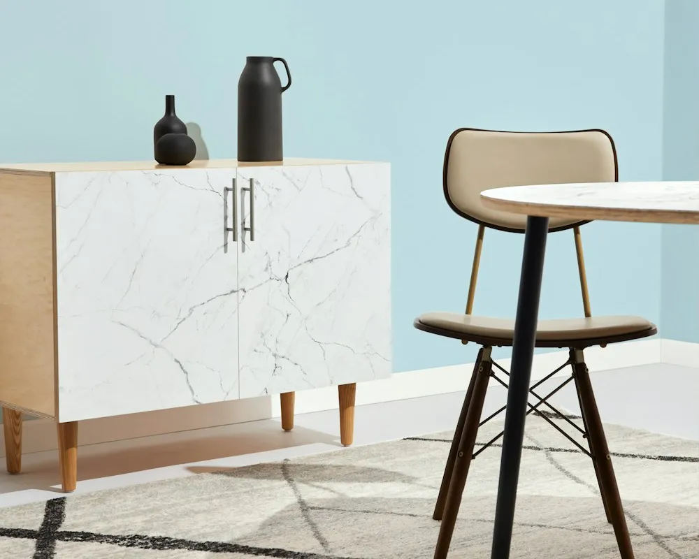 Detailaufnahme 2 von Massivholztisch Nußbaum